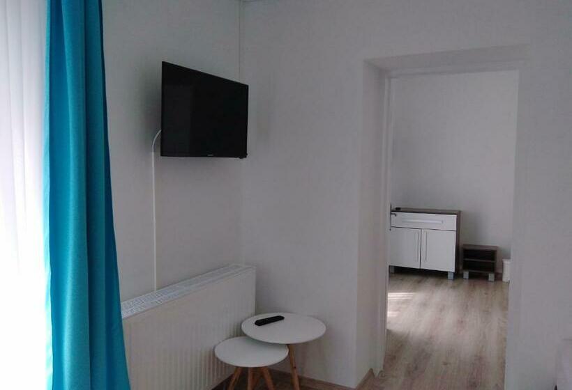 Bed and Breakfast Diana Panzió