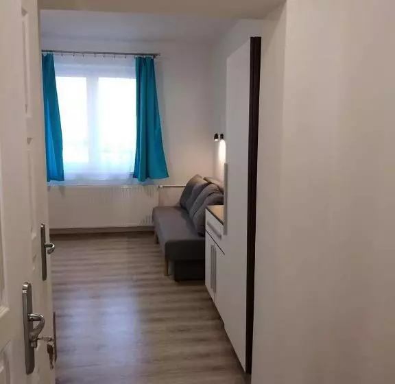 Aamiaismajoitus (B&B) Diana Panzió