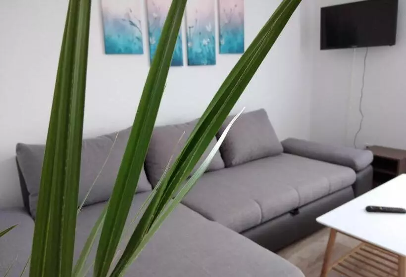 Aamiaismajoitus (B&B) Diana Panzió