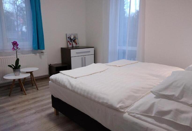 Bed and Breakfast Diana Panzió