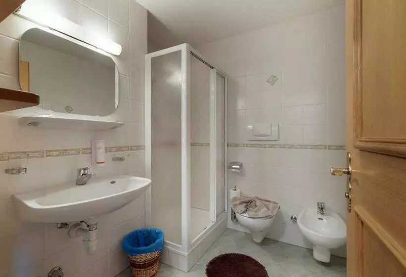 ベッドアンドブレックファースト Garni Ziernheld