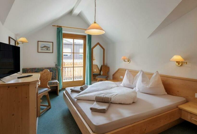 住宿加早餐  Garni Ziernheld