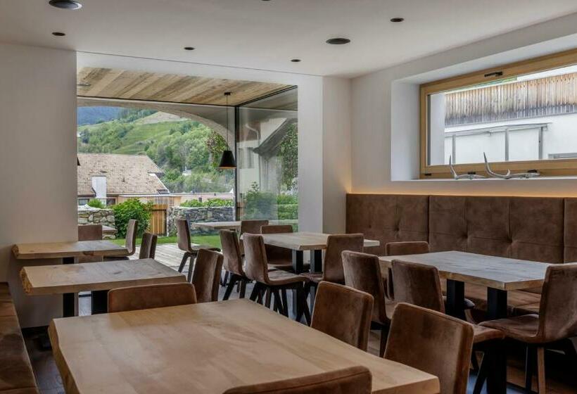 住宿加早餐  Garni Ziernheld