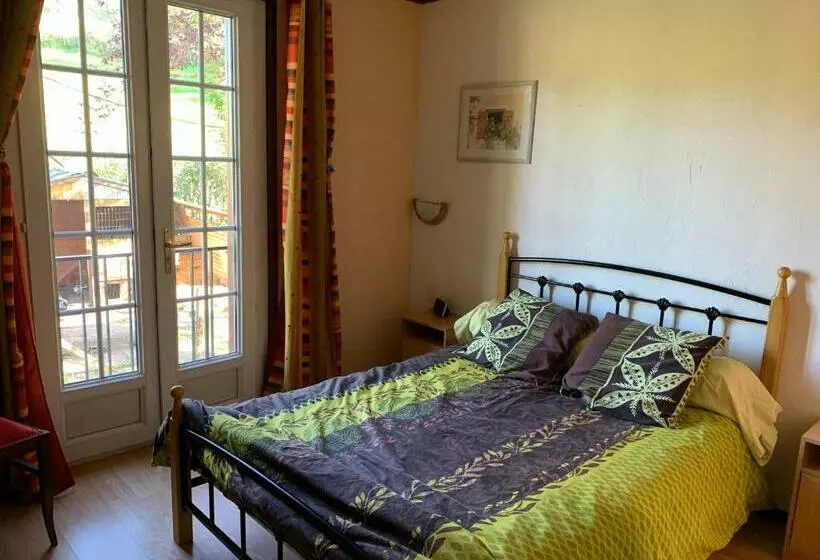 ベッドアンドブレックファースト Le Cantegrel