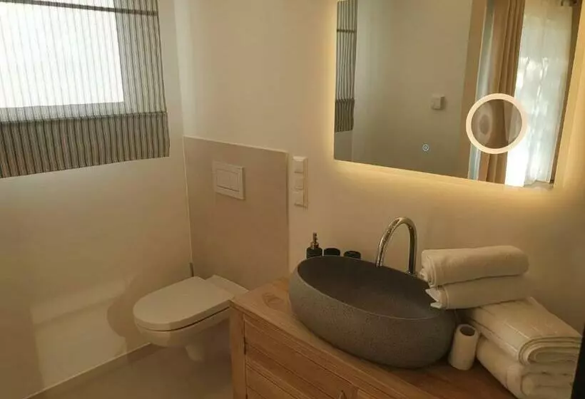 تختخواب و صبحانه Zimmerei   Landgasthaus Karlo