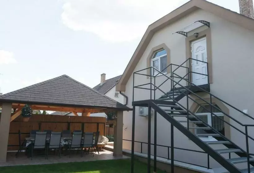 Rita Vár Szálláshely