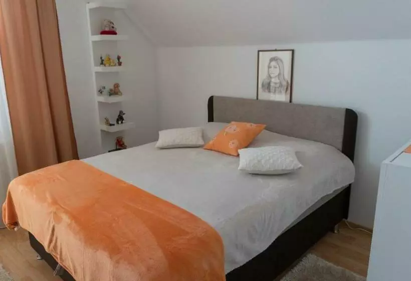 Rita Vár Szálláshely