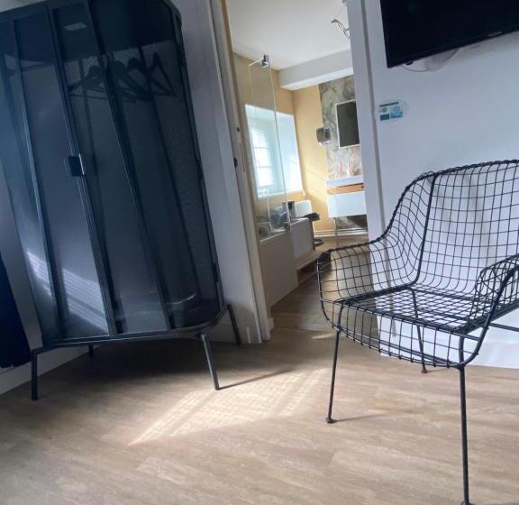 تختخواب و صبحانه Suite En Terrasse à Cognac