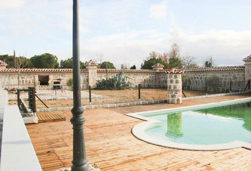 Отель Casas Rurales Puente Romano