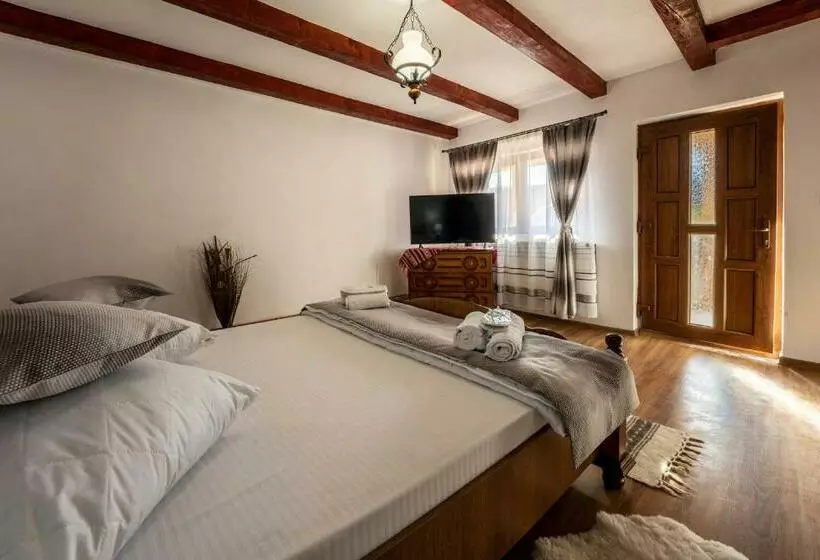 Majatalo Casa Brutarului Crit