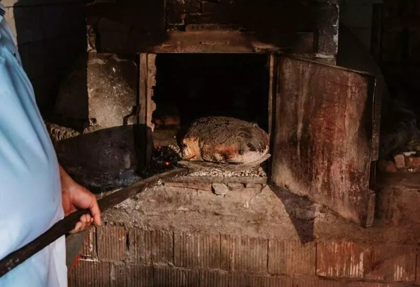 Majatalo Casa Brutarului Crit