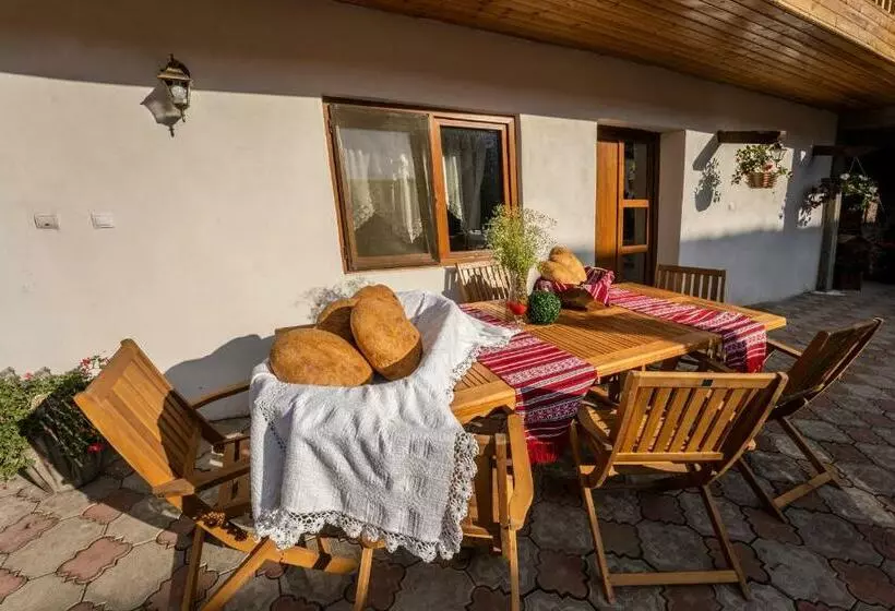 Majatalo Casa Brutarului Crit