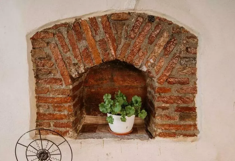 Majatalo Casa Brutarului Crit