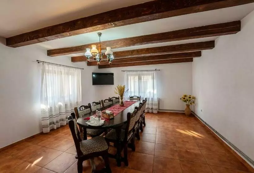 Majatalo Casa Brutarului Crit