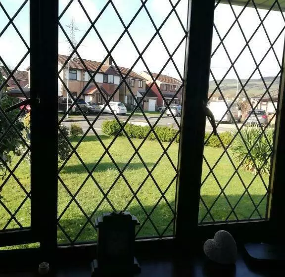 Majatalo Little Cosy Cwtsh