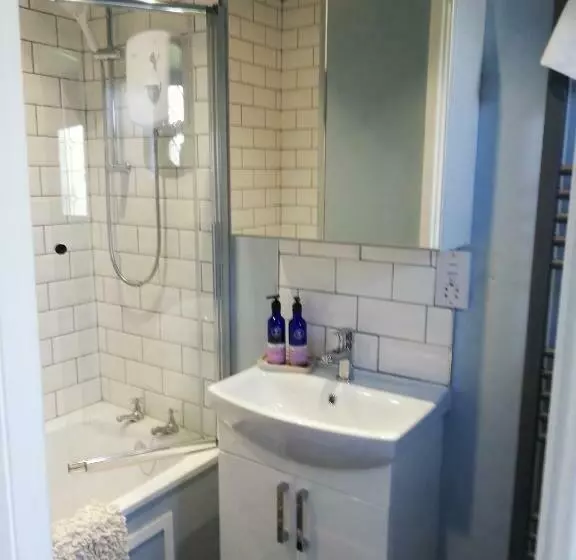 Majatalo Little Cosy Cwtsh