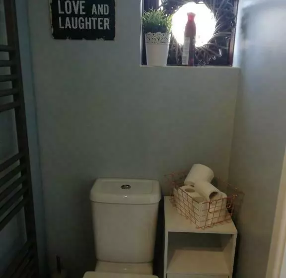 Majatalo Little Cosy Cwtsh