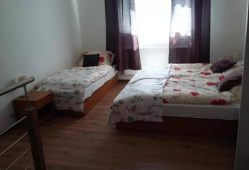 Majatalo Penzion Smrekovica