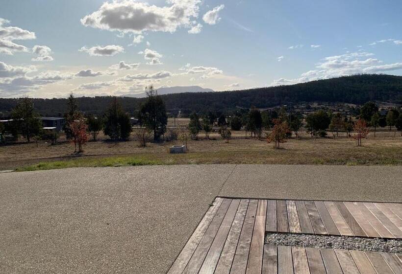 펜션 Couples Retreat With Mountain View Near Hobart