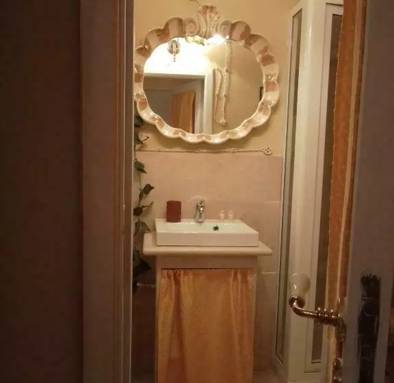 پانسیون Suite 120