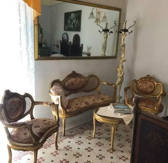پانسیون Suite 120