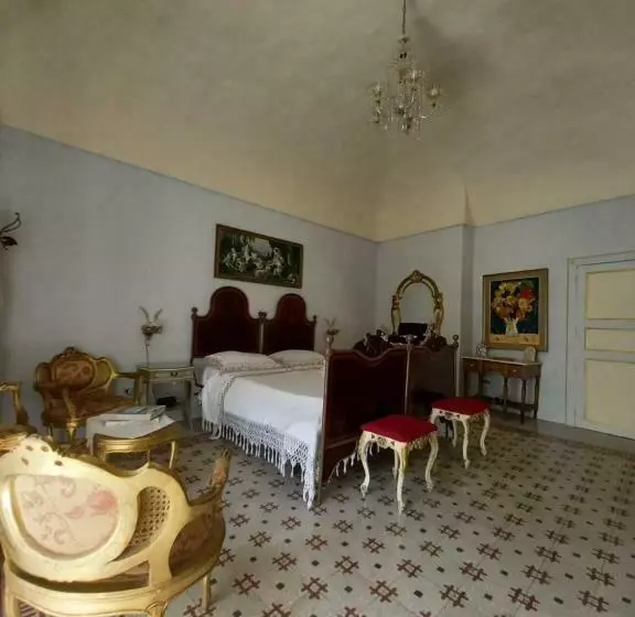 پانسیون Suite 120