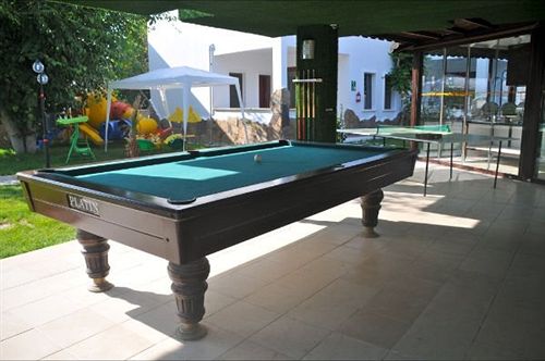 Club Cherry Hotel Family Suites 