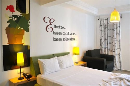 Club Cherry Hotel Family Suites 