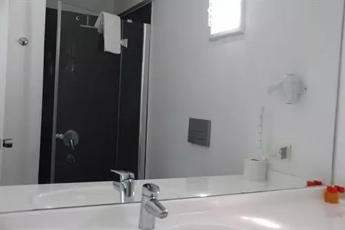 Club Cherry Hotel Family Suites 