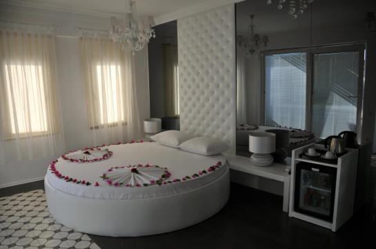 Club Cherry Hotel Family Suites 