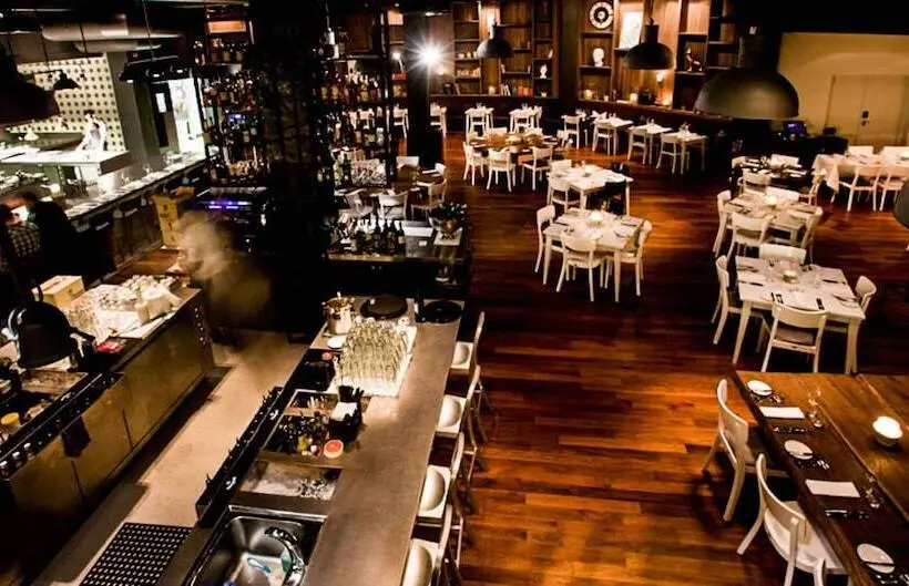 Home Hotel Folketeateret