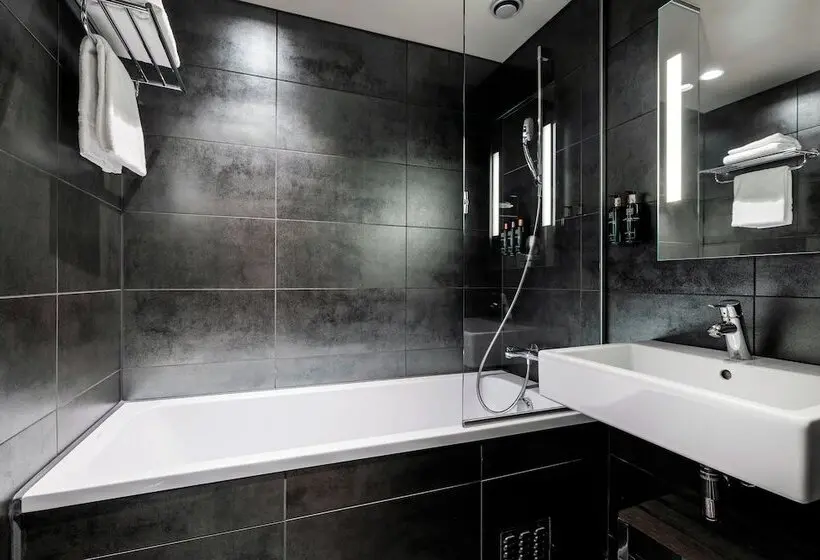 Home Hotel Folketeateret