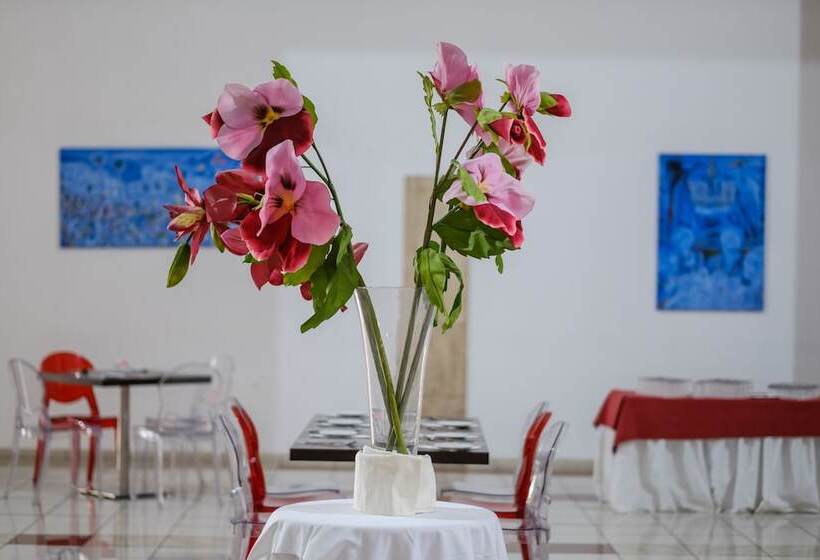 Atrium Zenon Hotel Apartments