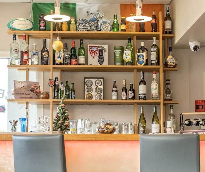 Brit Hotel Confort Foix