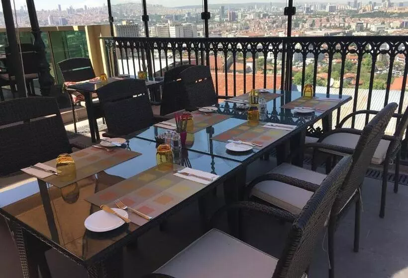 هتل Divan Cukurhan