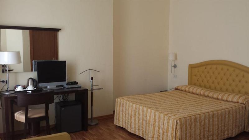 בית מלון כפרי Due Colonne