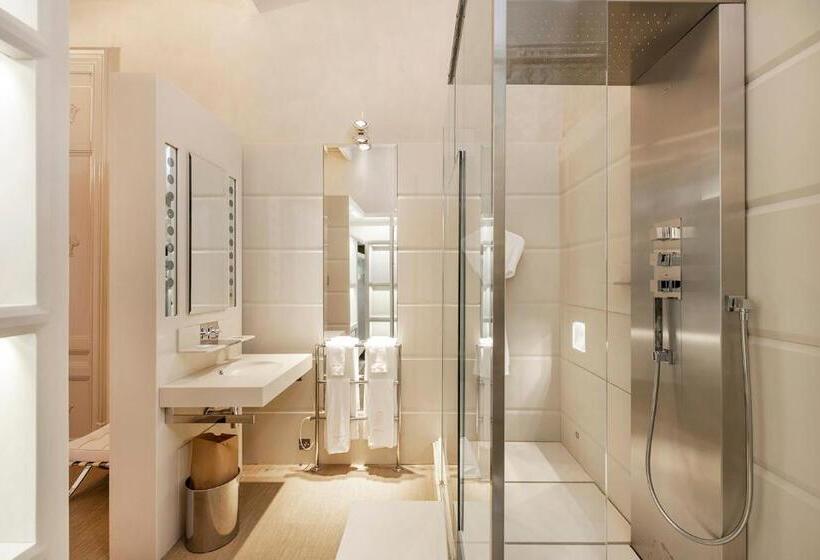 هتل El Palauet Royal Suites