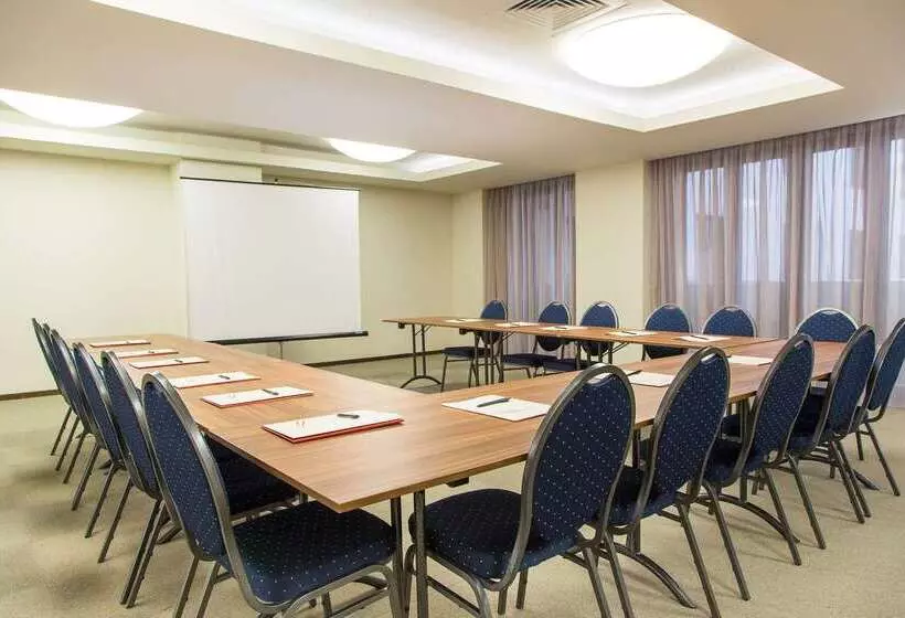 هتل Europa Royale Bucharest