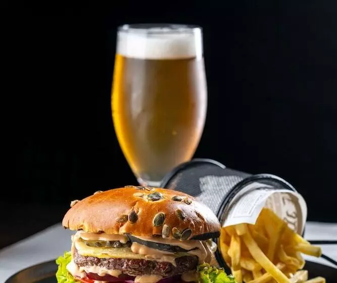 هتل Europa Royale Bucharest