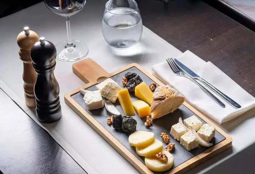 هتل Europa Royale Bucharest