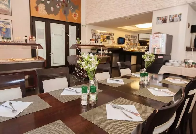 هتل Europa Royale Bucharest