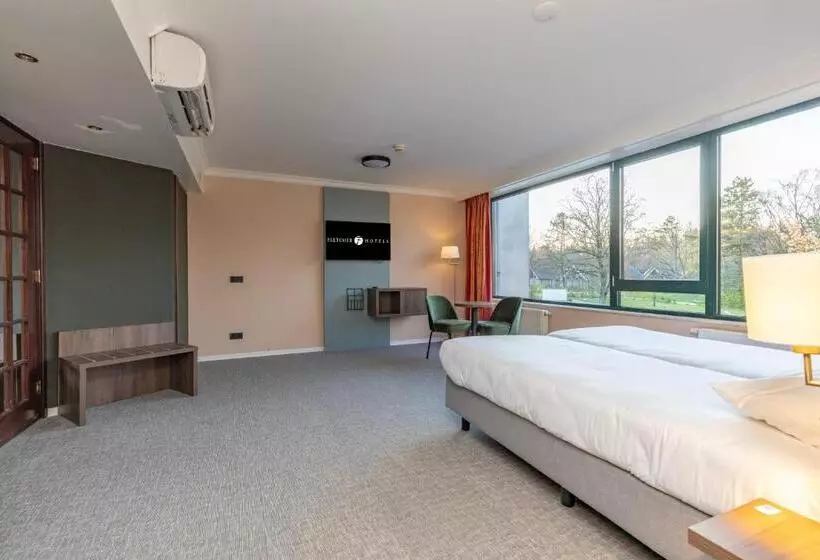 Fletcher Familiehotel De Hunzebergen