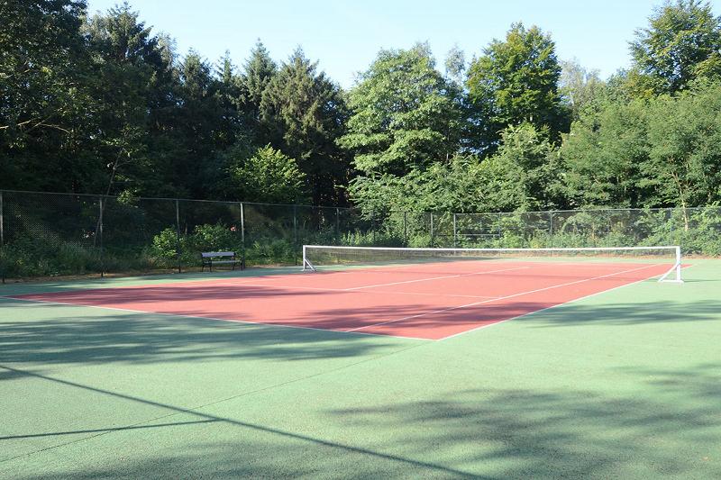 Fletcher Familiehotel De Hunzebergen