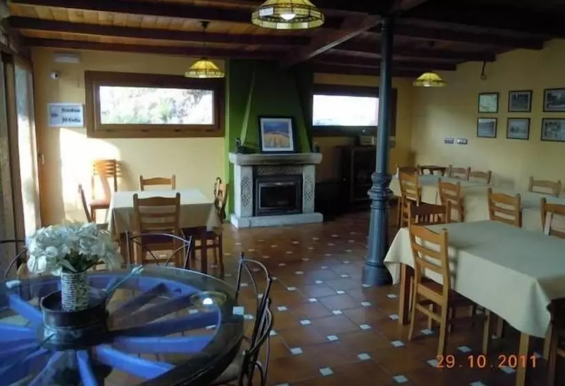 Отель Hostal Restaurante Rancheiro