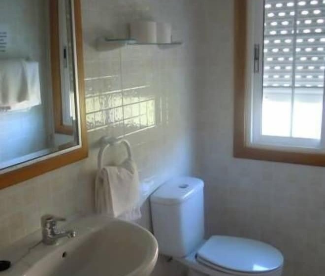 هتل Hostal Restaurante Rancheiro