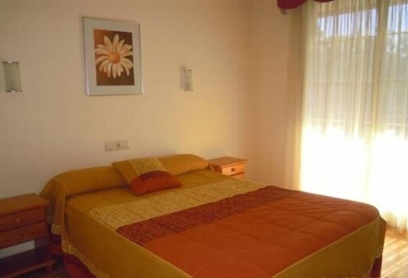 هتل Hostal Restaurante Rancheiro