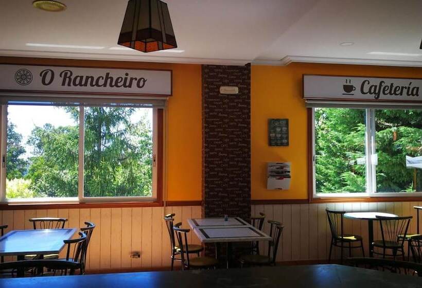 هتل Hostal Restaurante Rancheiro
