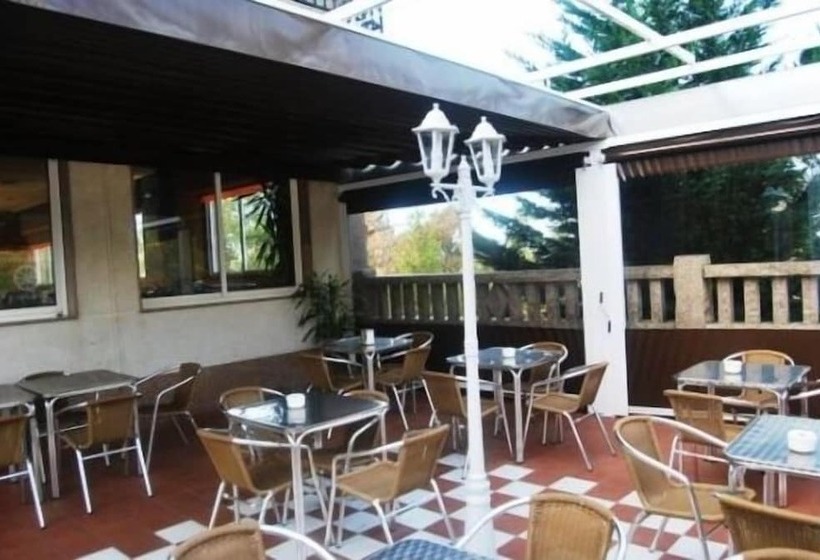 هتل Hostal Restaurante Rancheiro