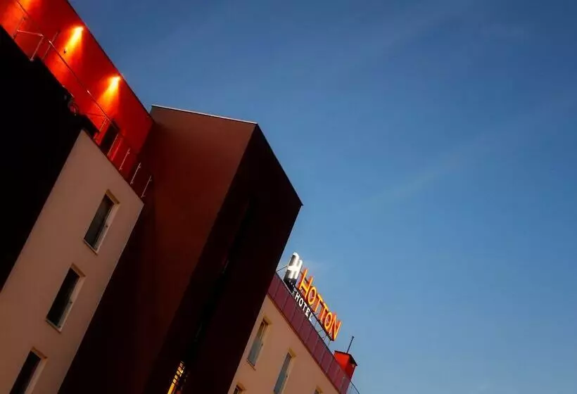 ホテル Hotton