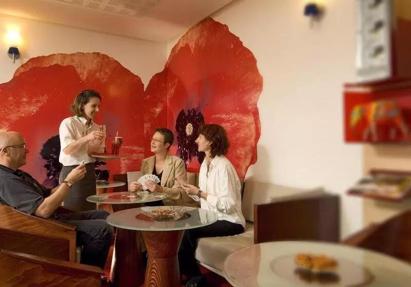 Hotel Ibis Rouen Centre Champ De Mars